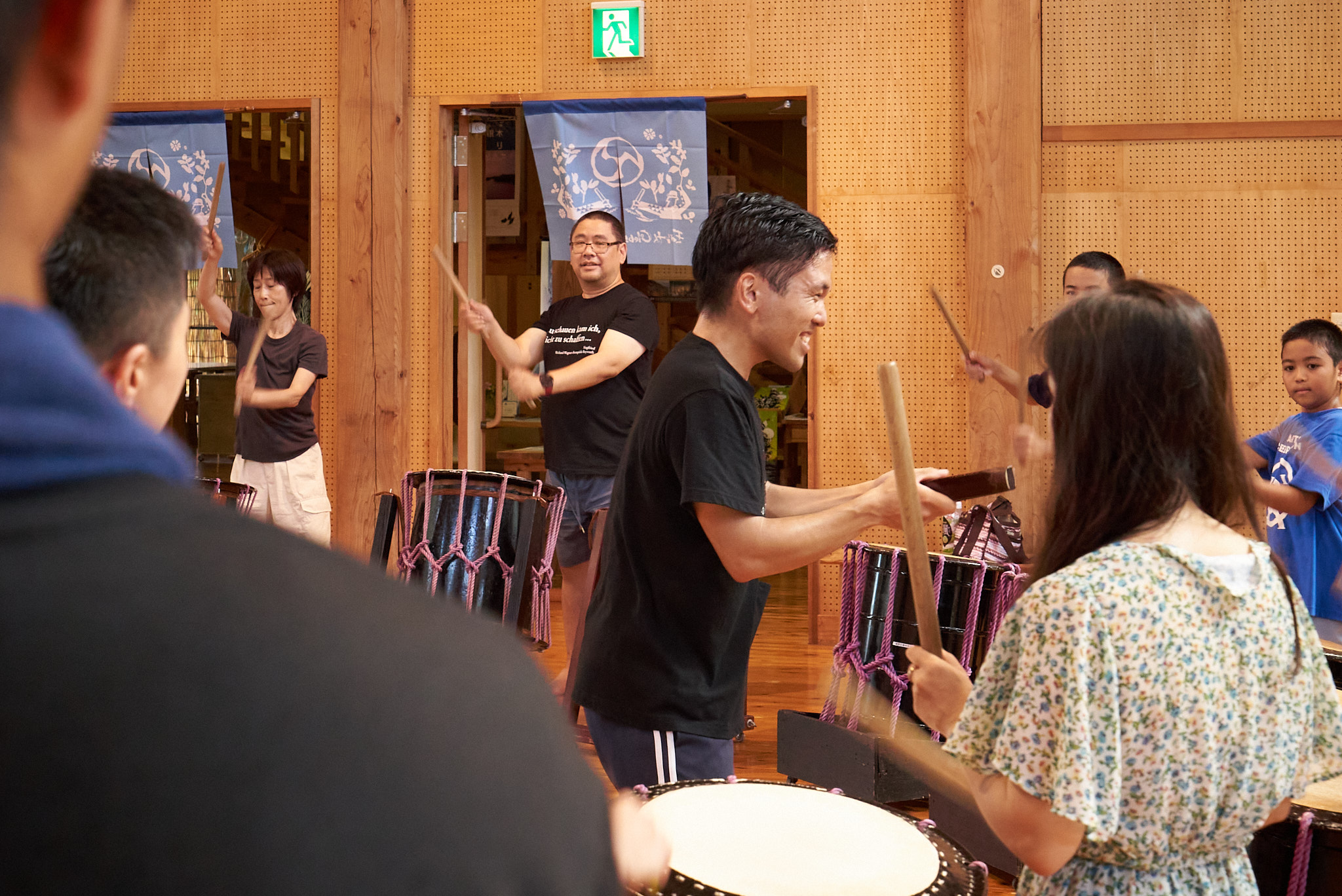 let play taiko